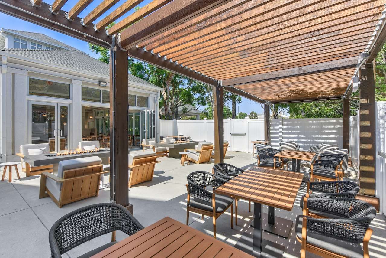Patio Gambar