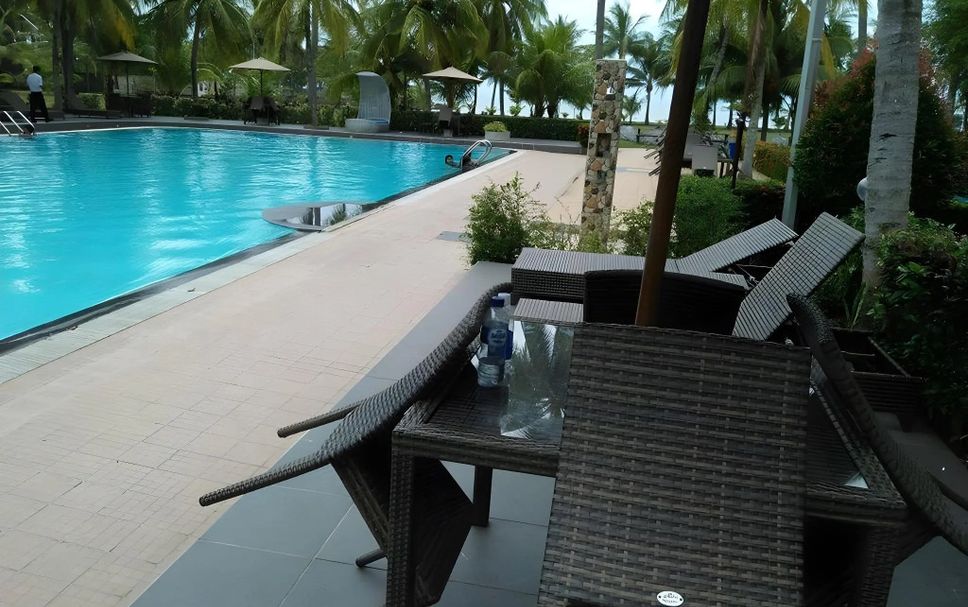 Kolam renang Gambar