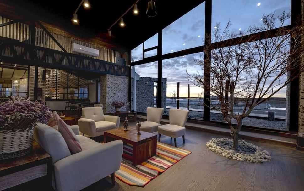 Balai Menunggu Gambar