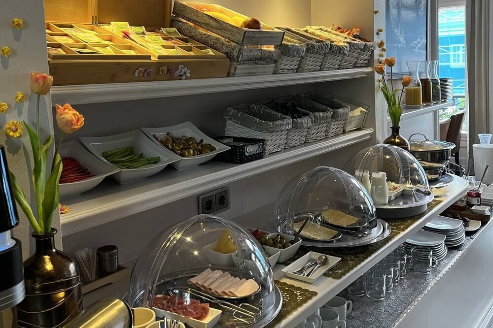 Buffet Gambar