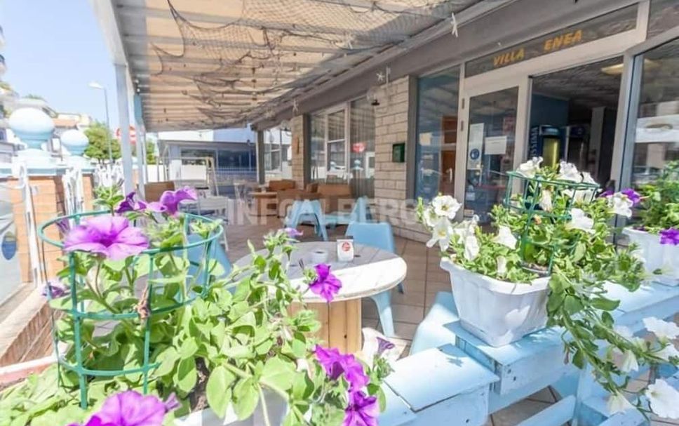 Patio Gambar