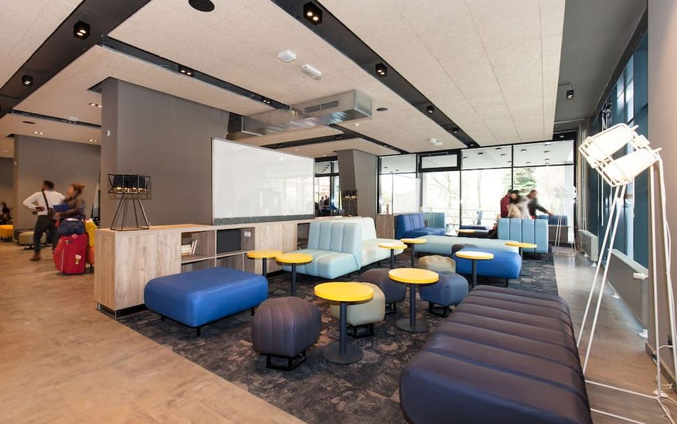 Balai Menunggu Gambar