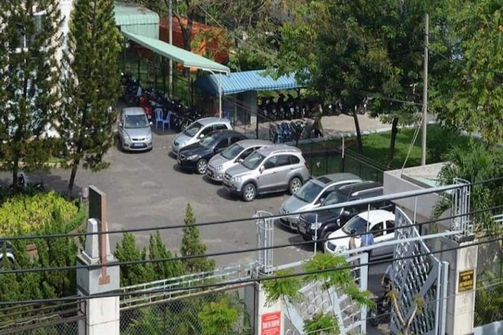 Pemandangan luar