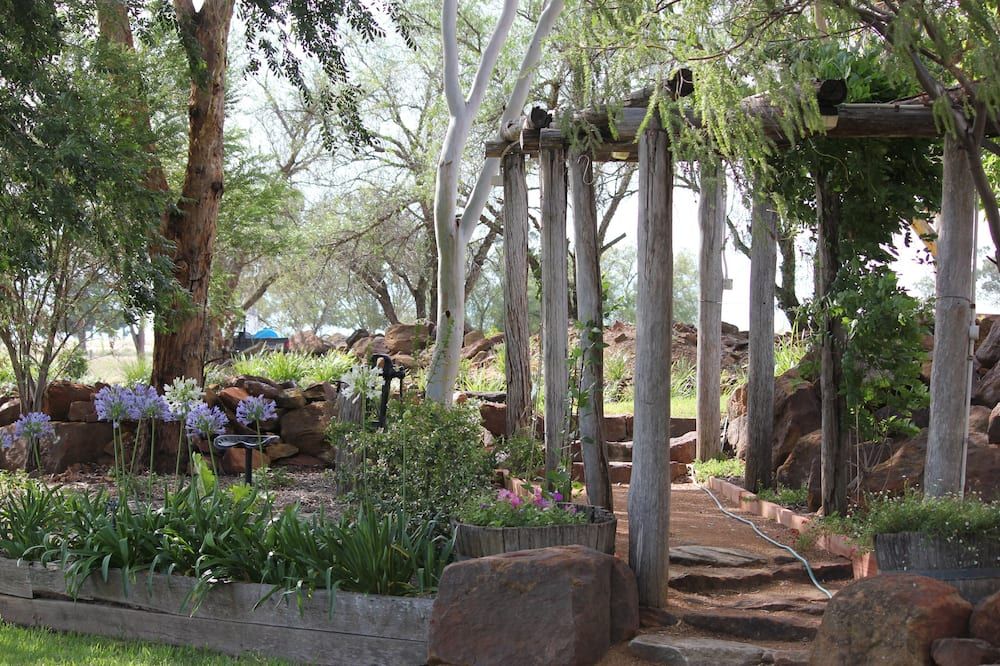 Pemandangan luar