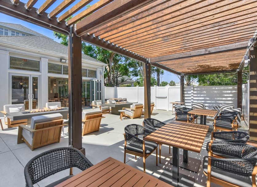 Patio Gambar