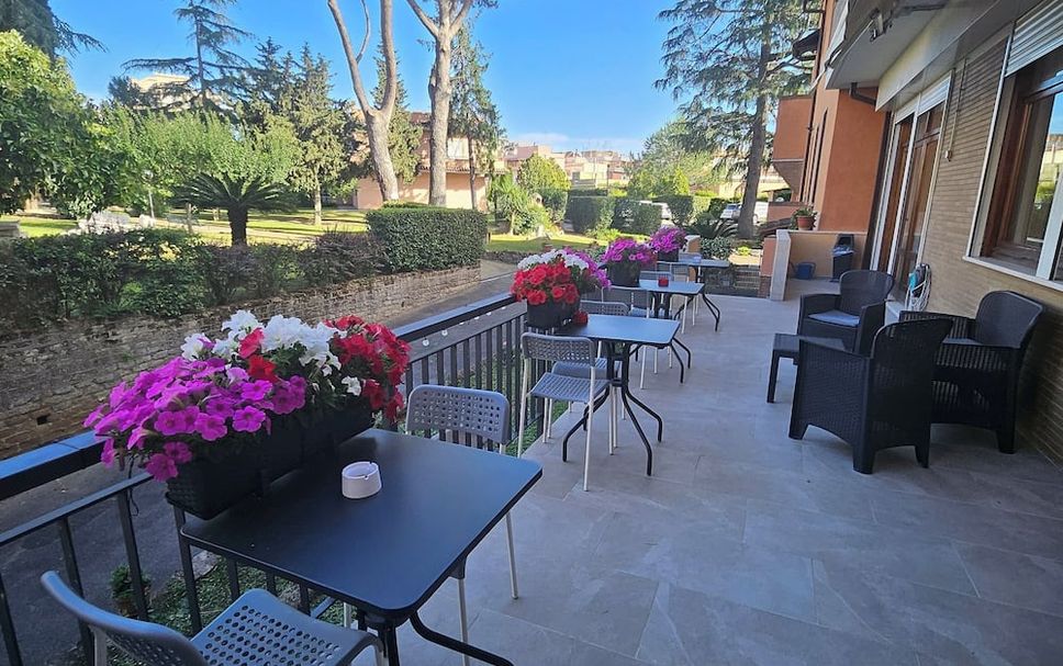 Patio Gambar