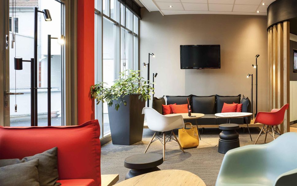 Balai Menunggu Gambar