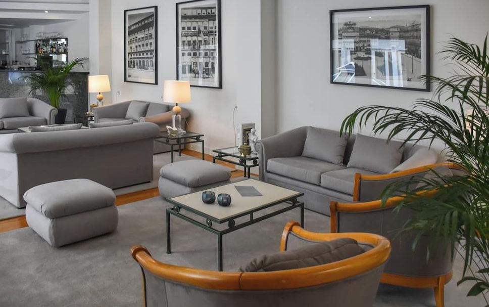 Balai Menunggu Gambar