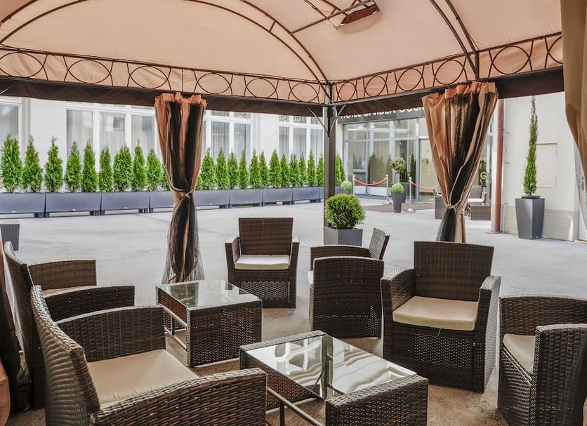 Patio Gambar