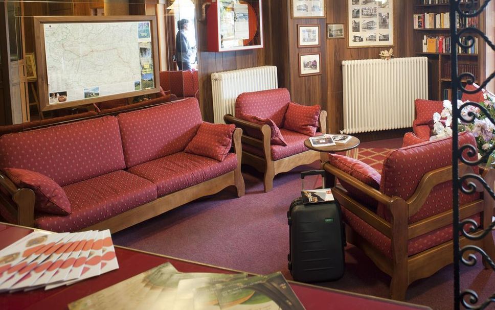 Balai Menunggu Gambar