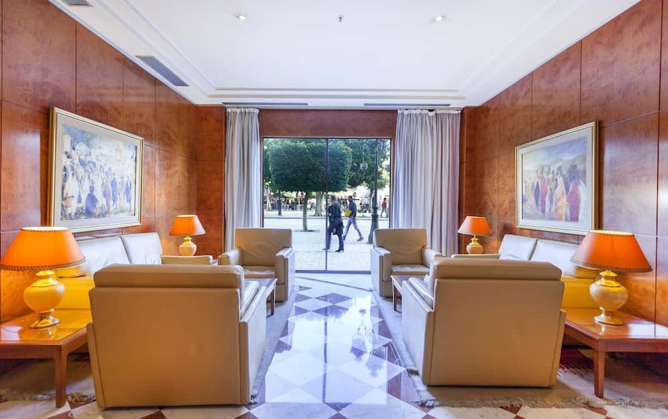 Balai Menunggu Gambar