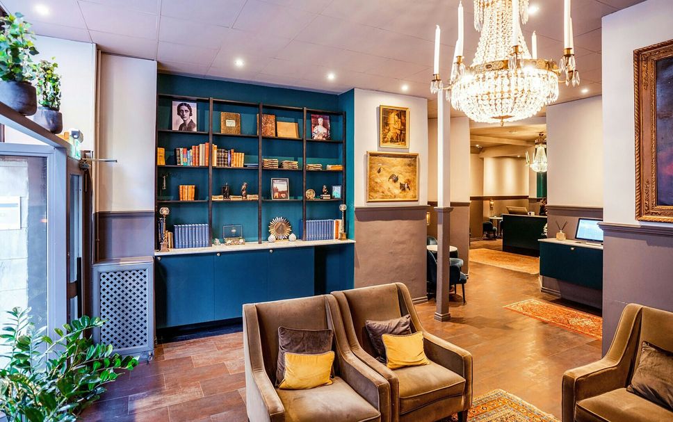 Balai Menunggu Gambar