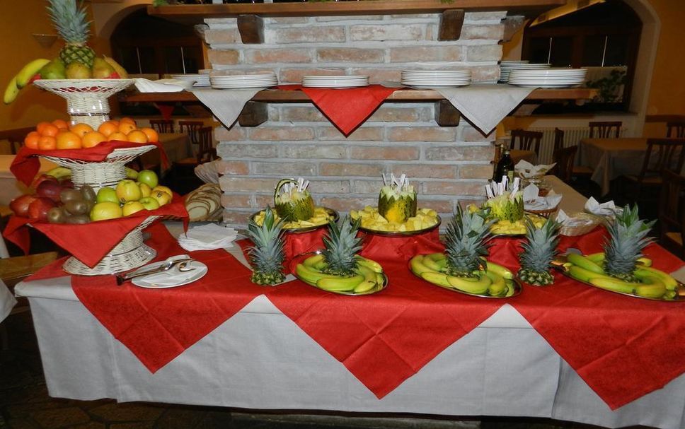 Buffet Gambar