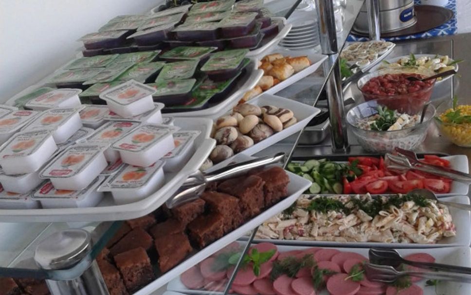 Buffet Gambar