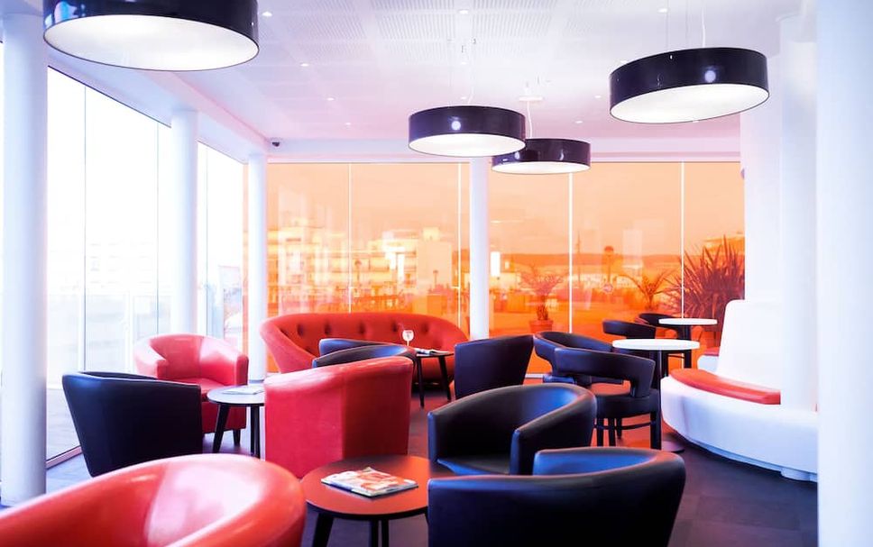 Balai Menunggu Gambar