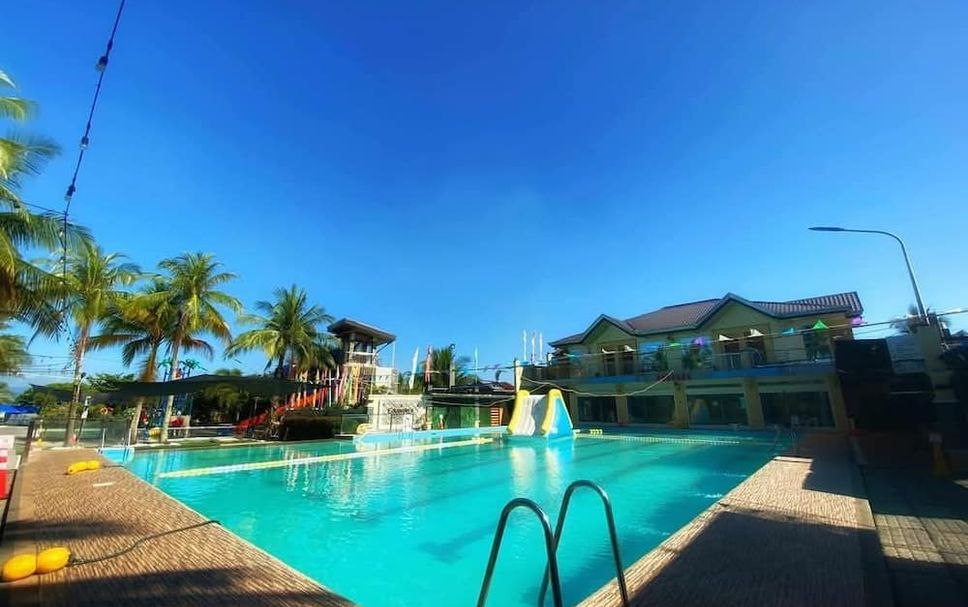 Kolam renang Gambar