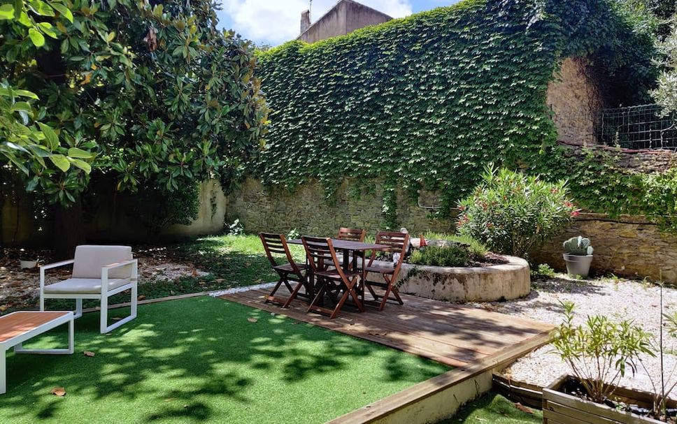 Patio Gambar