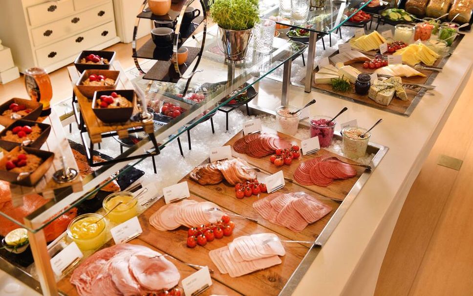 Buffet Gambar