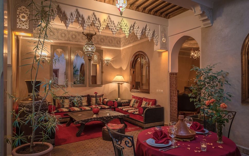 Balai Menunggu Gambar