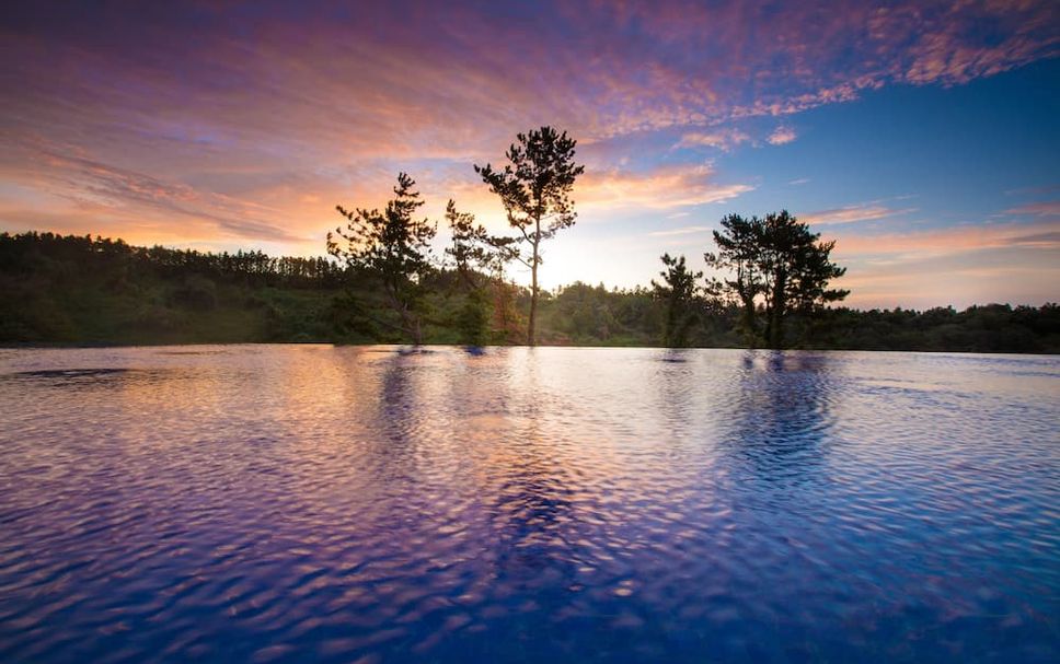 Kolam renang Gambar