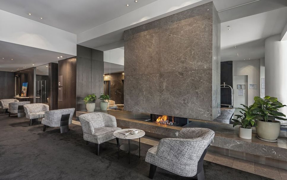 Balai Menunggu Gambar