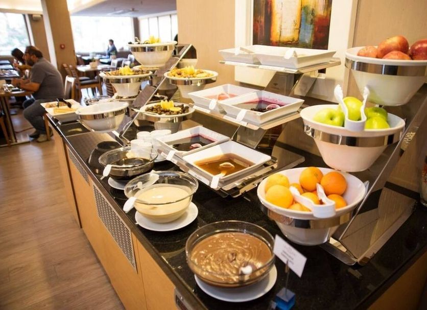 Buffet Gambar