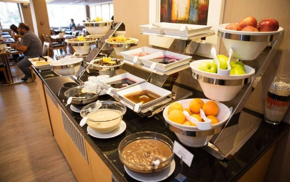 Buffet Gambar