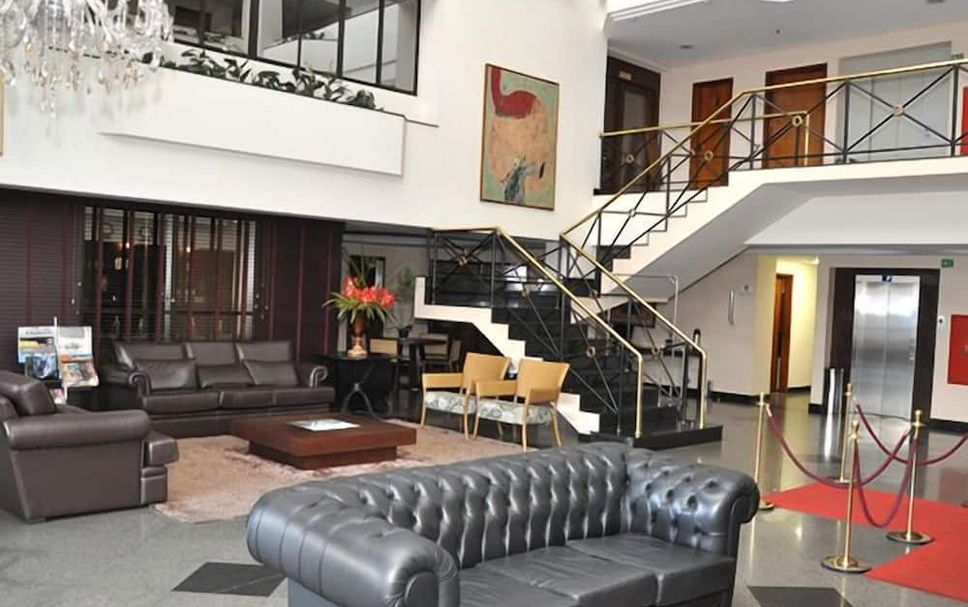 Meja Penyambut Tetamu Gambar