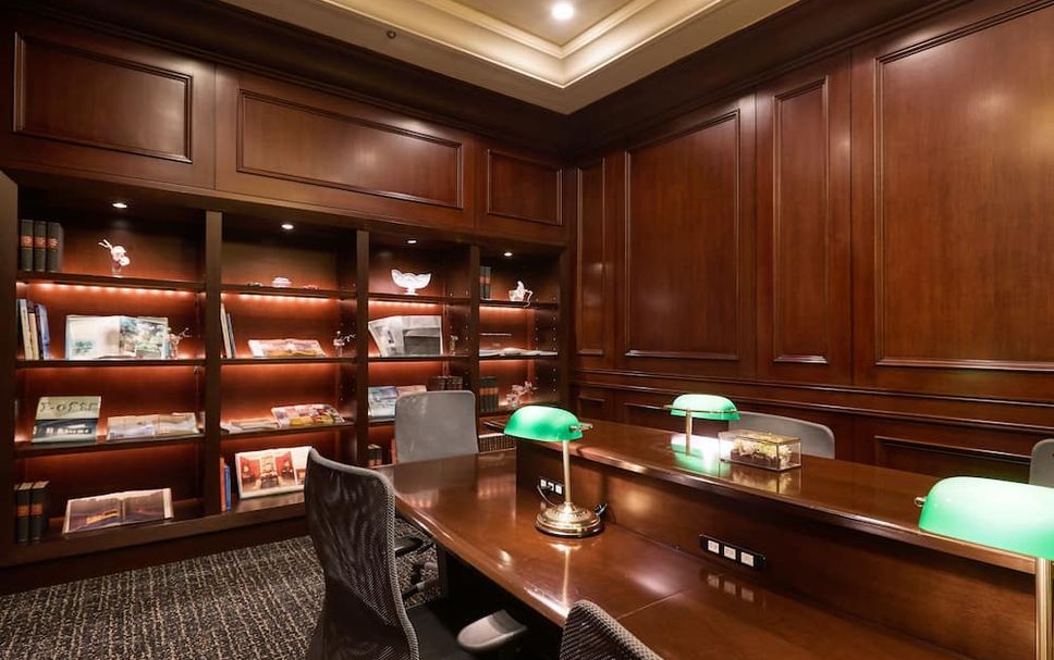 Balai Menunggu Gambar