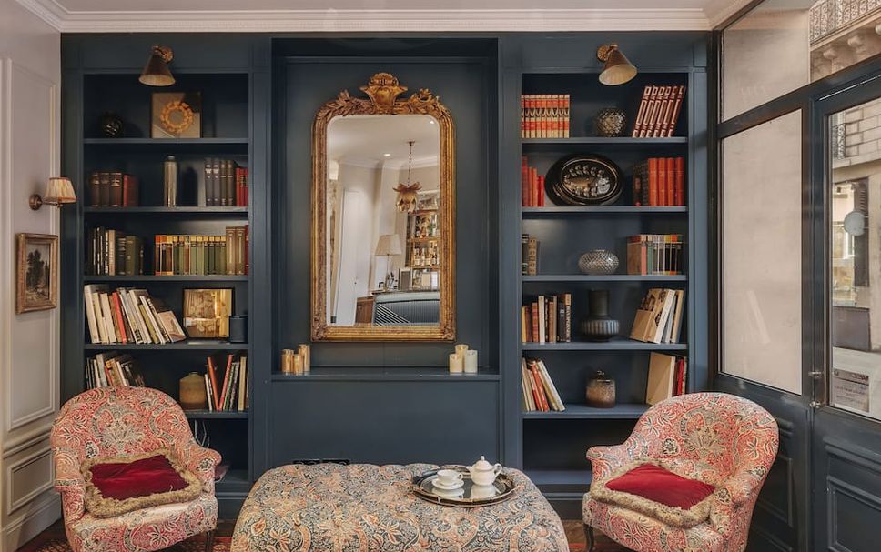 Balai Menunggu Gambar