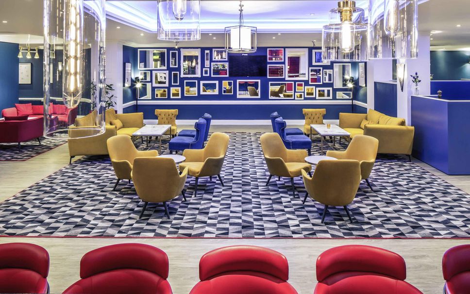 Balai Menunggu Gambar