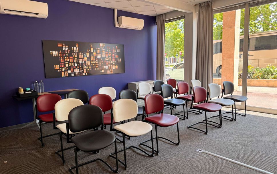 Balai Menunggu Gambar