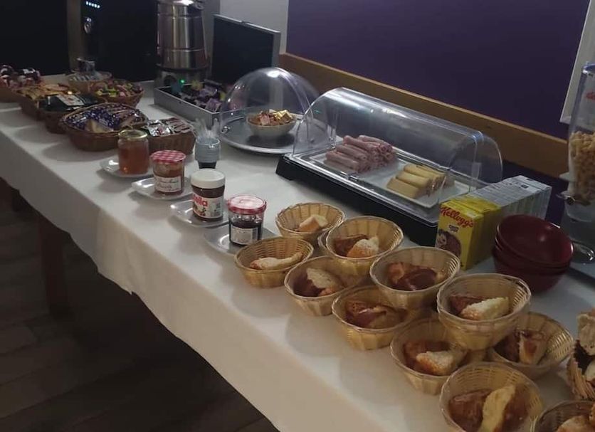 Buffet Gambar