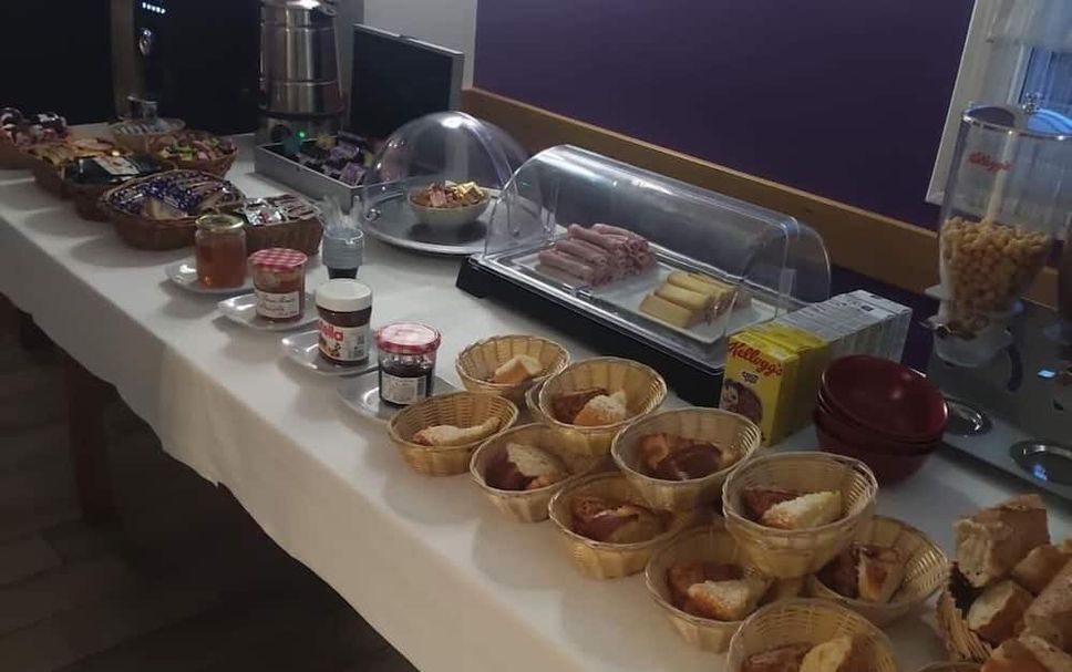 Buffet Gambar