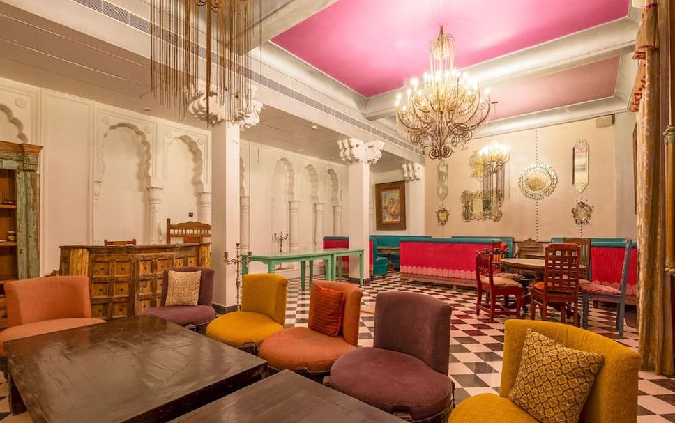 Balai Menunggu Gambar