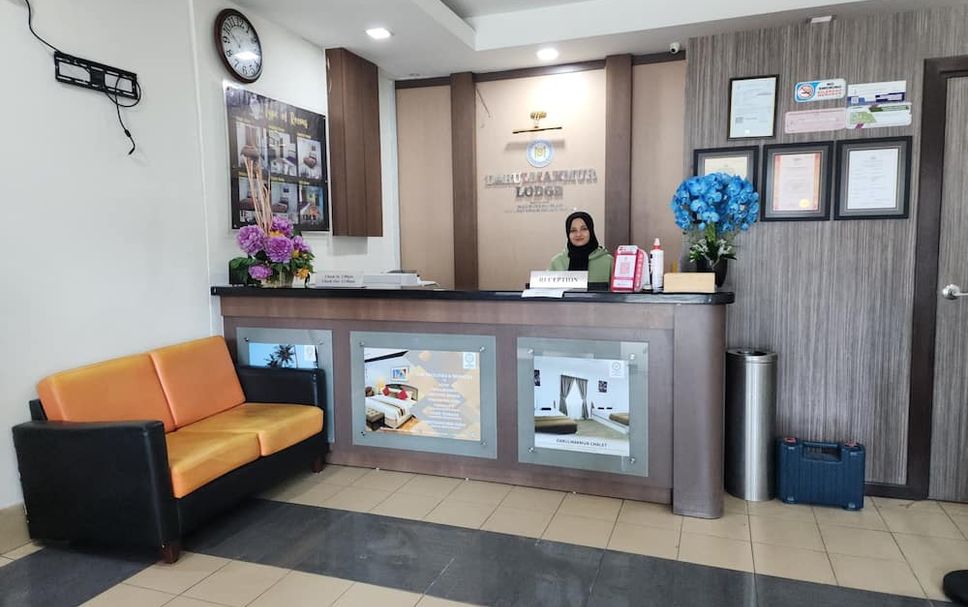 Meja Penyambut Tetamu Gambar