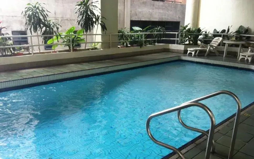 Kolam renang Gambar