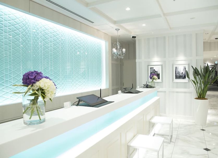 Meja Penyambut Tetamu Gambar