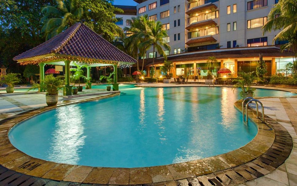 Kolam renang Gambar