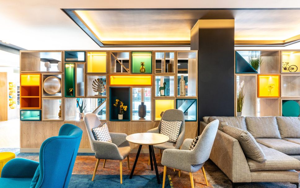 Balai Menunggu Gambar