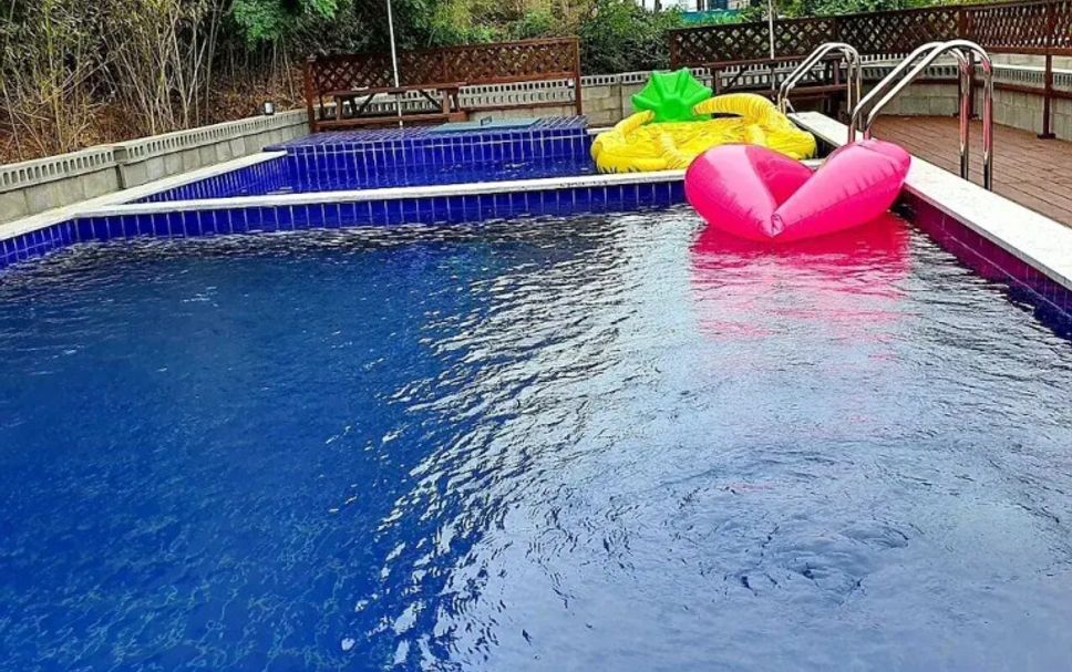 Kolam renang Gambar