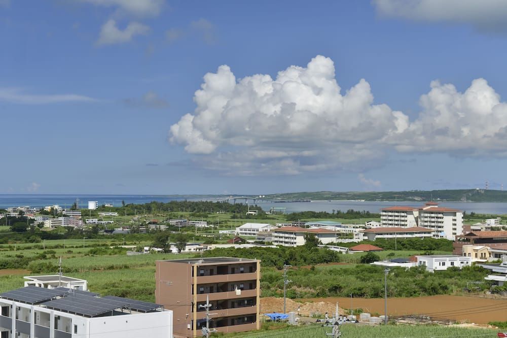 Pemandangan luar
