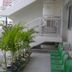 Pemandangan luar