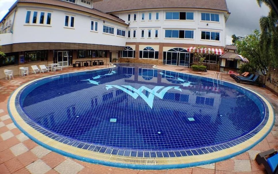 Kolam renang Gambar