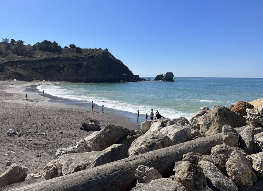 Pantai Gambar