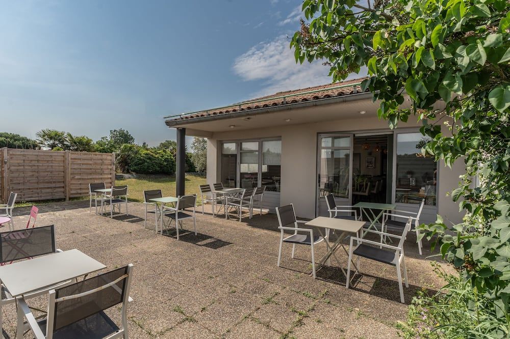 Patio Gambar