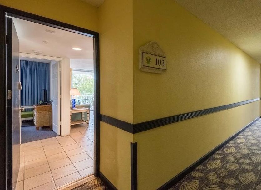 hallway Gambar