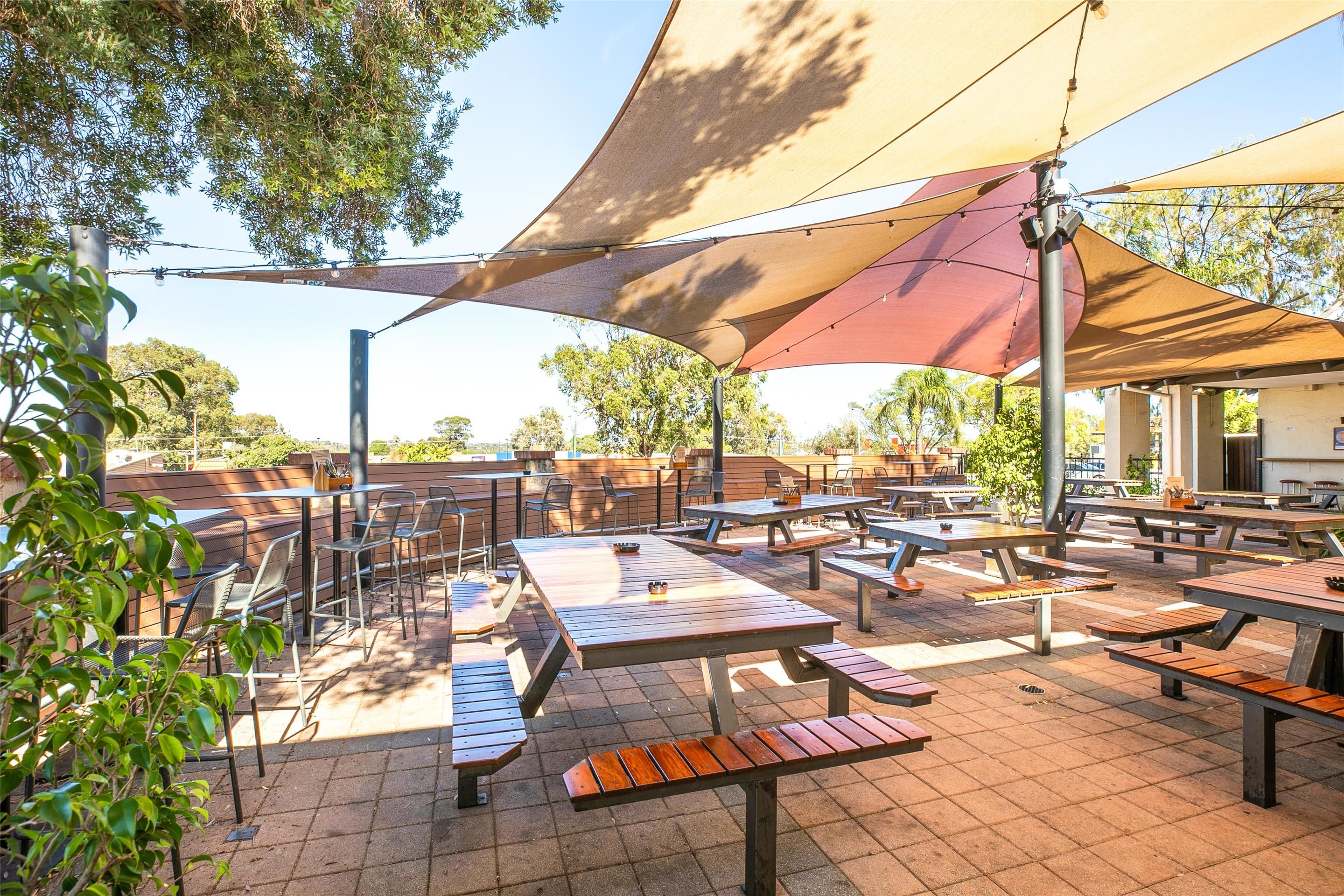 Patio Gambar