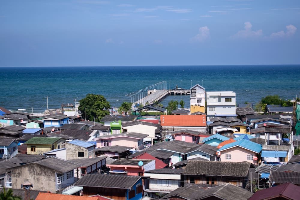 Pemandangan luar