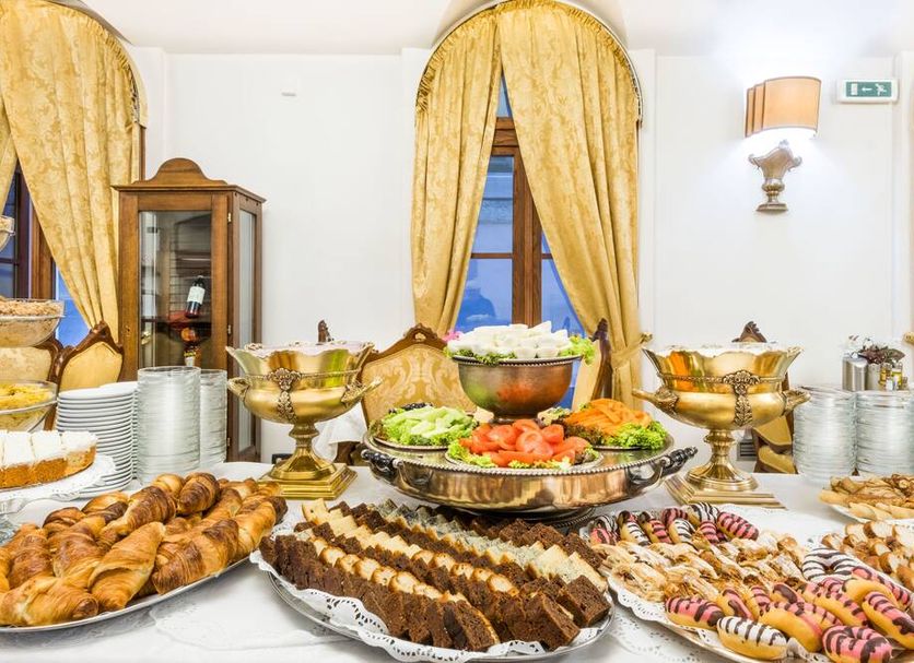 Buffet Gambar